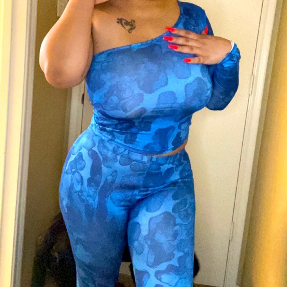 Blue two pc set